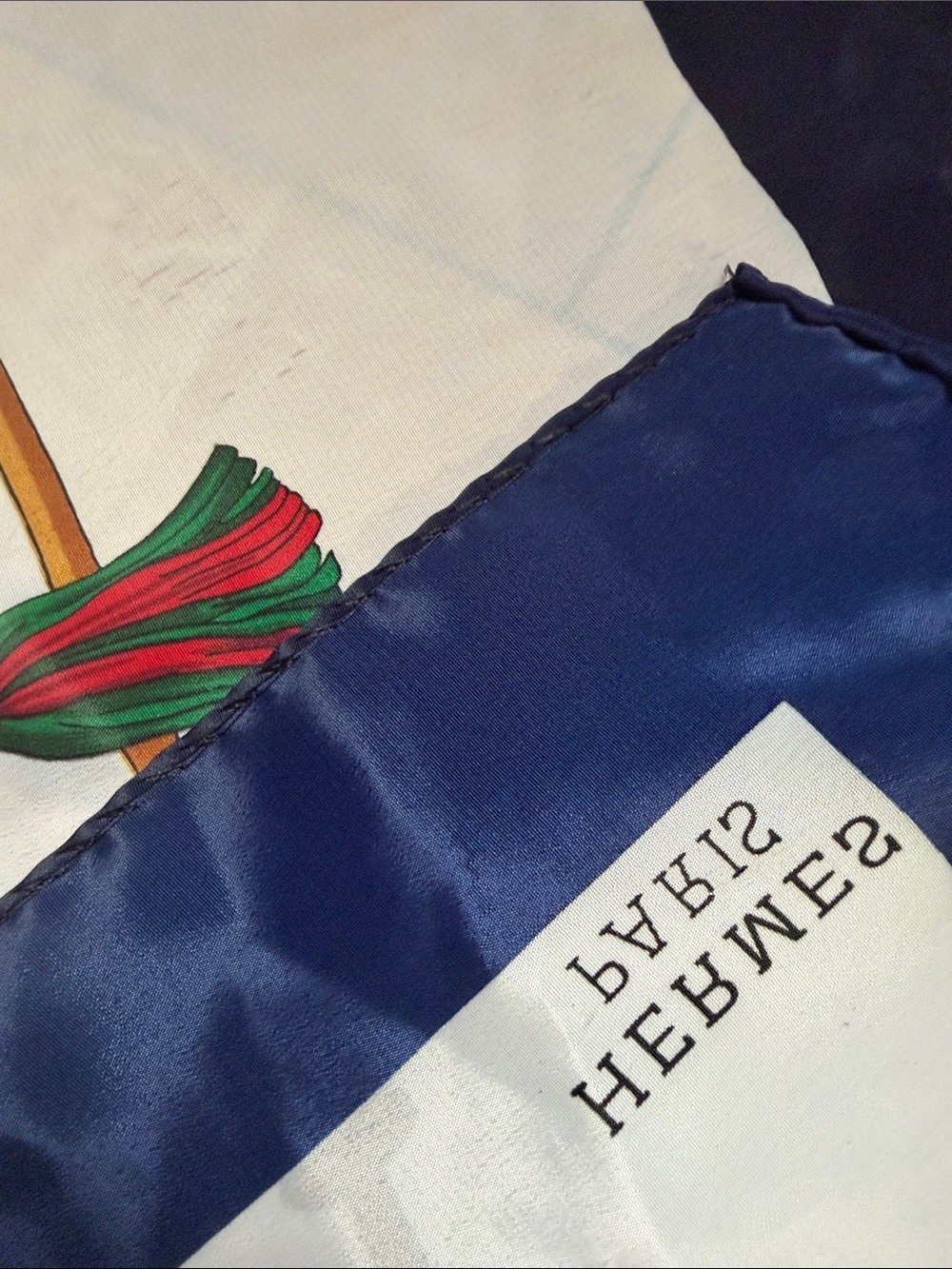 Vintage HERMÈS Paris "Ludovicus Magnus" Silk Scarf 90 - Picture 4 of 4